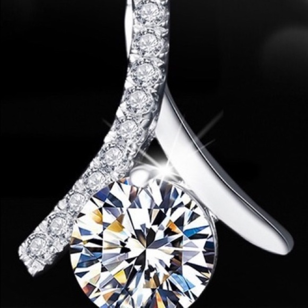 New pendant silver if sterling